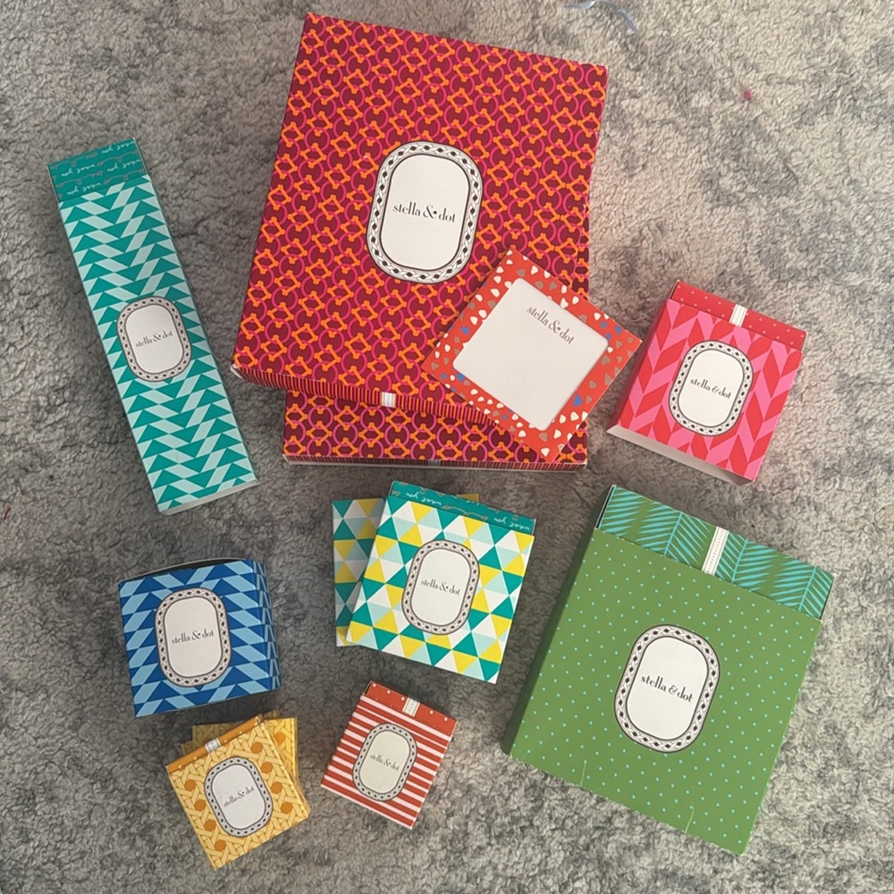 Stella & Dot jewelry gift boxes
